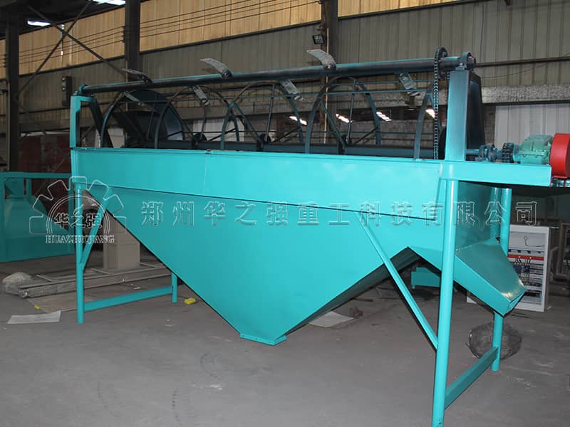 一套小型豬糞有機(jī)肥生產(chǎn)線設(shè)備廠家報(bào)價(jià)多少？