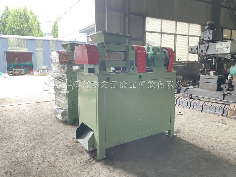 對輥擠壓造粒機.jpg