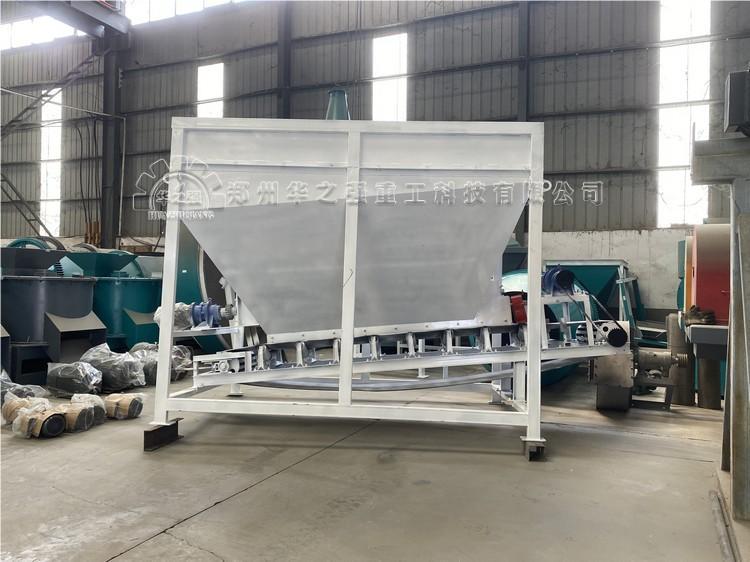 鏟車料倉(cāng) .jpg